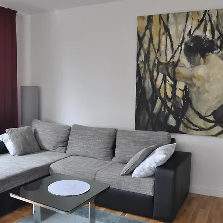Apartamento Geraeumige 2-z Im Gruenen, Garten, Terrasse, Ruhig, Natur, Phantastischer Blick! Marburg