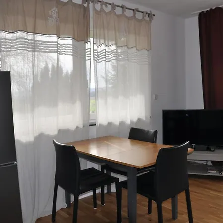 Apartamento Geraeumige 2-z Im Gruenen, Garten, Terrasse, Ruhig, Natur, Phantastischer Blick! *