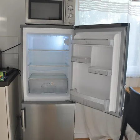 Apartment Geraeumige 2-z Im Gruenen, Garten, Terrasse, Ruhig, Natur, Phantastischer Blick! *