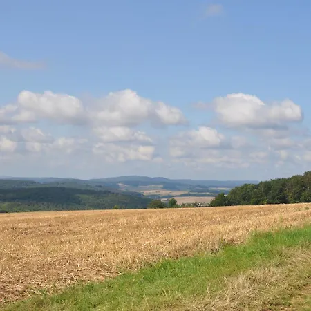 Geraeumige 2-z Im Gruenen, Garten, Terrasse, Ruhig, Natur, Phantastischer Blick! * Marburg