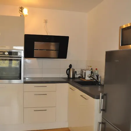 Apartamento Geraeumige 2-z Im Gruenen, Garten, Terrasse, Ruhig, Natur, Phantastischer Blick! *