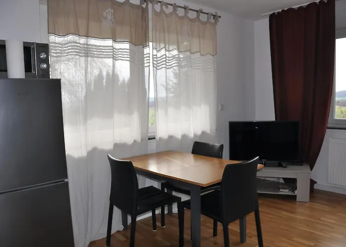 Apartamento Geraeumige 2-z Im Gruenen, Garten, Terrasse, Ruhig, Natur, Phantastischer Blick! *