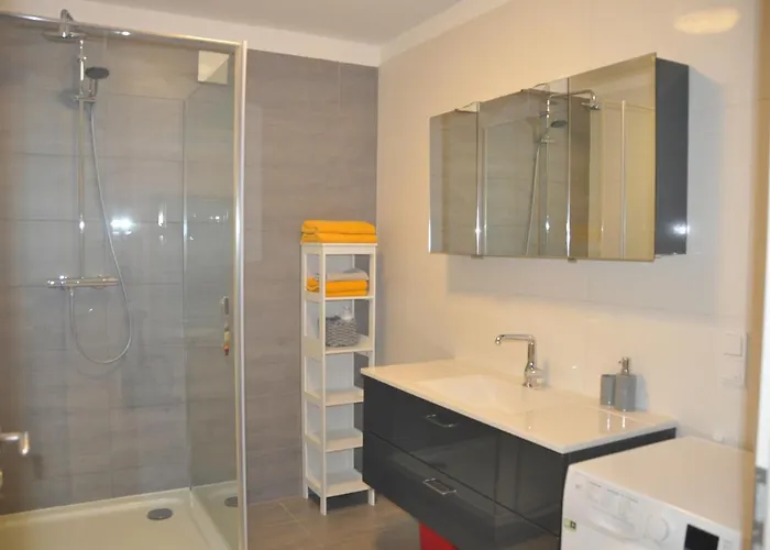 Apartamento Geraeumige 2-z Im Gruenen, Garten, Terrasse, Ruhig, Natur, Phantastischer Blick! Marburg