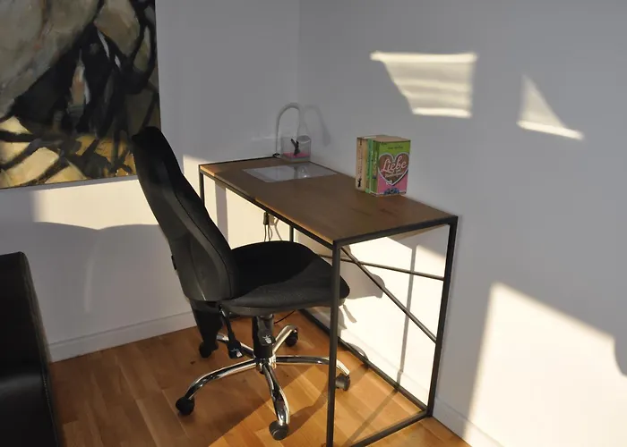 Geraeumige 2-z Im Gruenen, Garten, Terrasse, Ruhig, Natur, Phantastischer Blick! Apartamento Marburg