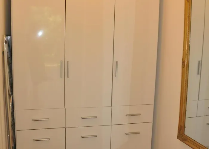 Geraeumige 2-z Im Gruenen, Garten, Terrasse, Ruhig, Natur, Phantastischer Blick! Apartamento *