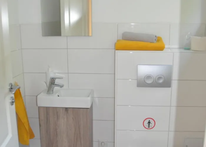 Apartamento Geraeumige 2-z Im Gruenen, Garten, Terrasse, Ruhig, Natur, Phantastischer Blick! Marburg