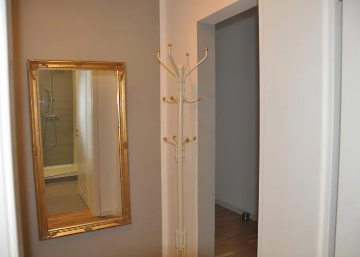 Geraeumige 2-z Im Gruenen, Garten, Terrasse, Ruhig, Natur, Phantastischer Blick! Apartamento Marburg